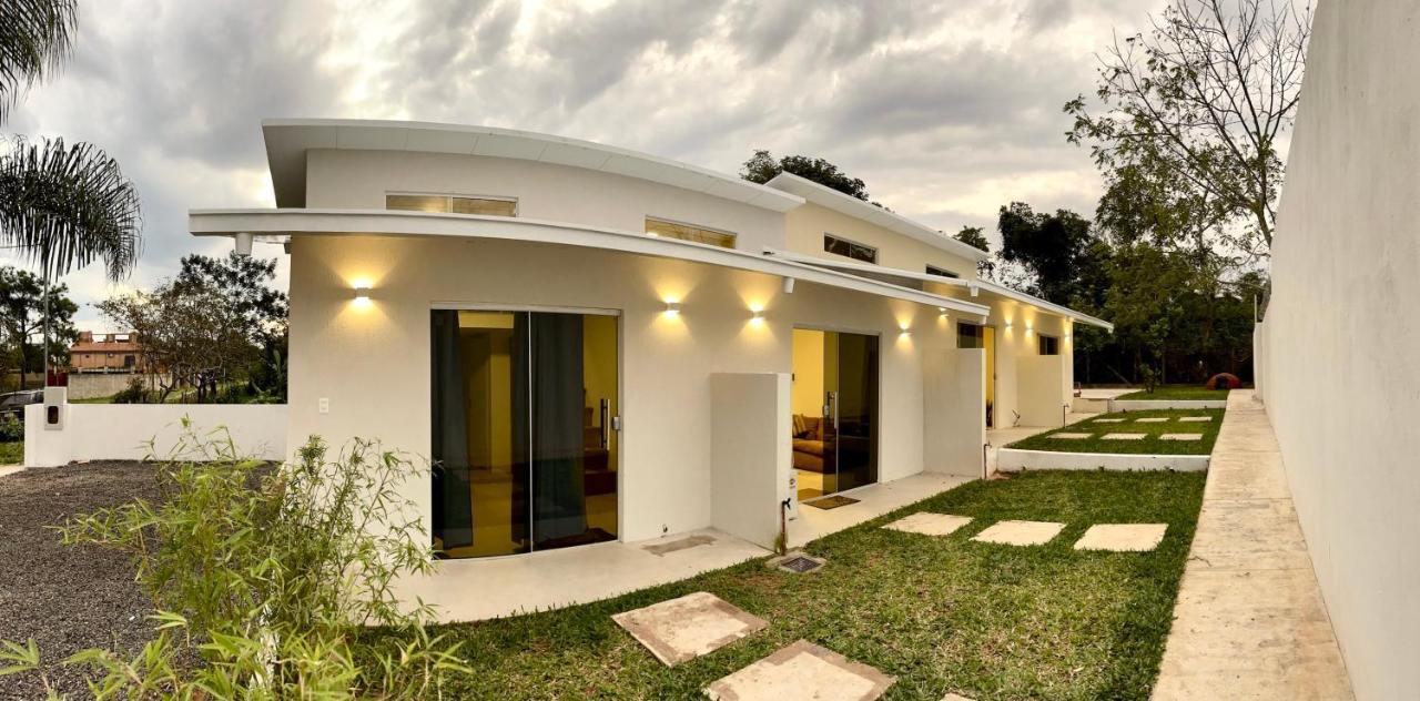 Tiny Houses En Asuncion. Zona Aeropuerto-Rakiura Luque Exterior foto